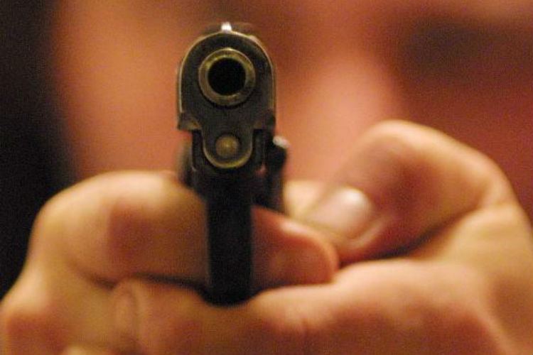 Spara alla ex moglie e al nuovo compagno, 26 anni fa aveva ucciso la prima moglie