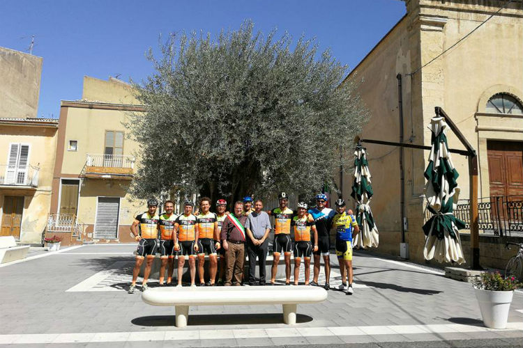 L’associazione polisportiva Ciclo Team di Assoro in visita a Nissoria