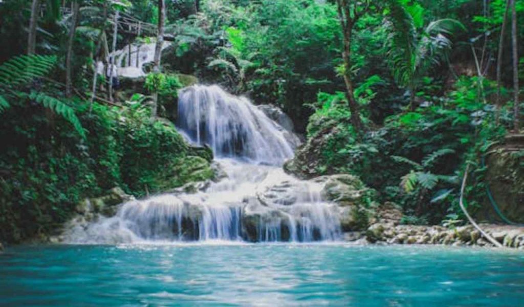Cascata del mondo - foto pexels - lagazzettaennese.it