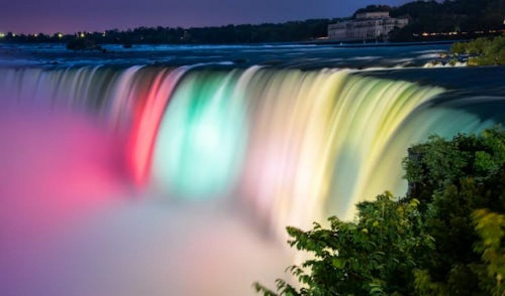 Cascata - foto pexels - lagazzettaennese.it