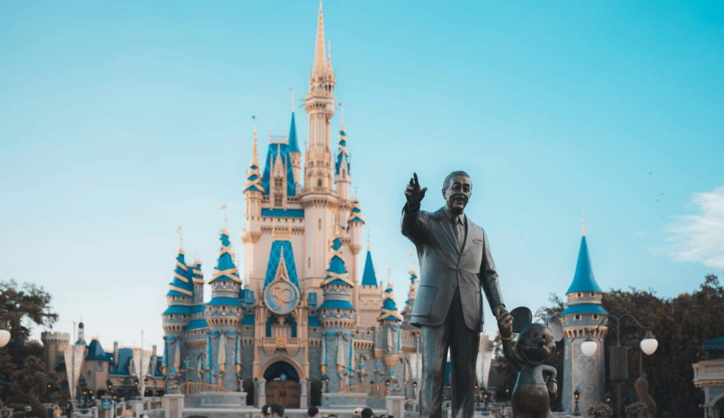 Castello Disney - foto pexels - lagazzettaennese.it