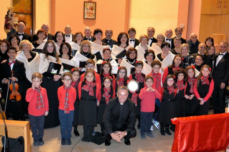 Nissoria: applaudita esibizione all’auditorium “Nino Buttafuoco” del Coro Sinfonico Città di Enna