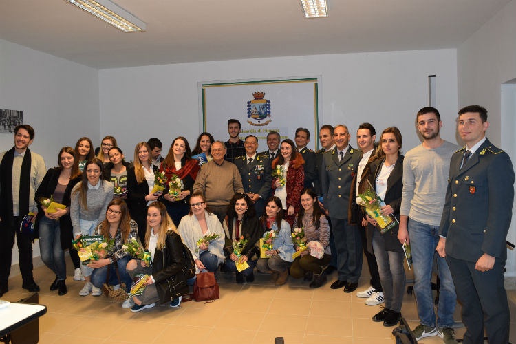 Studenti della Bosnia in visita al Comando Guardia di Finanza di Enna