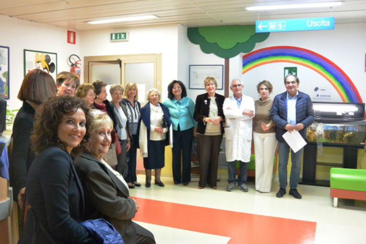 Enna: l’Inner Wheel dona un acquario e il televisore alla Pediatria del Presidio Ospedaliero Umberto I