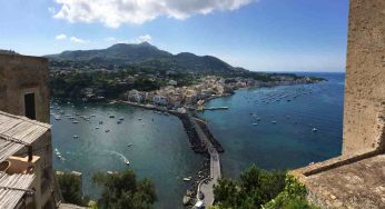 Nota come la PICCOLA ISCHIA di Sicilia è ormai la meta scelta per luglio | Non solo tedeschi, vengono tutti dal Nord Italia