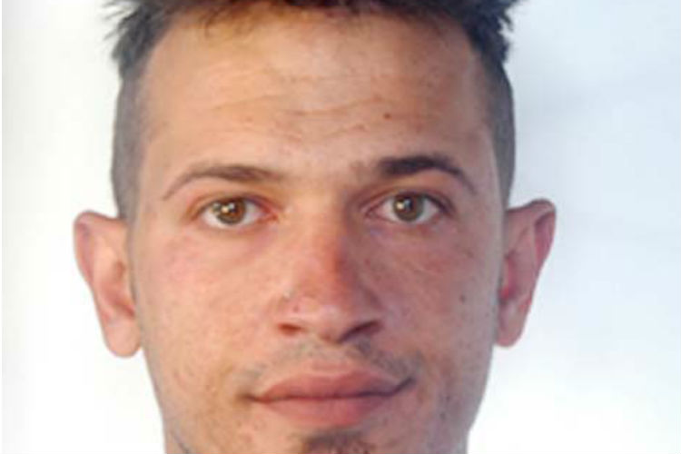 Nicosia, giovane spacciatore arrestato dalla Polizia di Stato