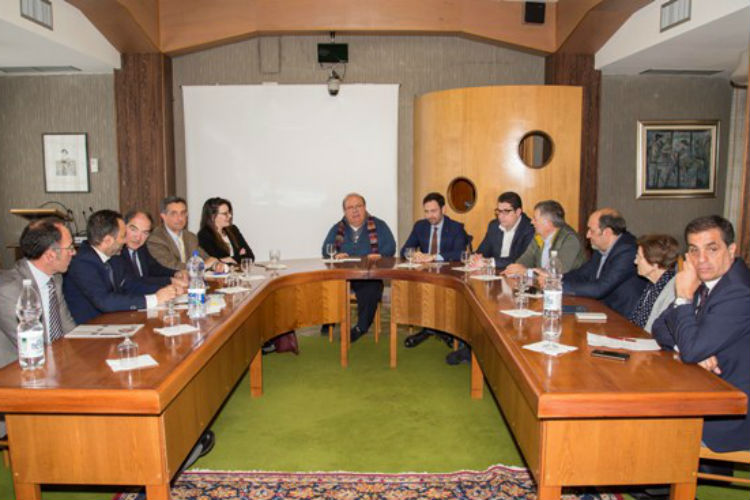 L’assessore regionale alla Salute Ruggero Razza in visita all’Irccs Oasi Maria SS. di Troina