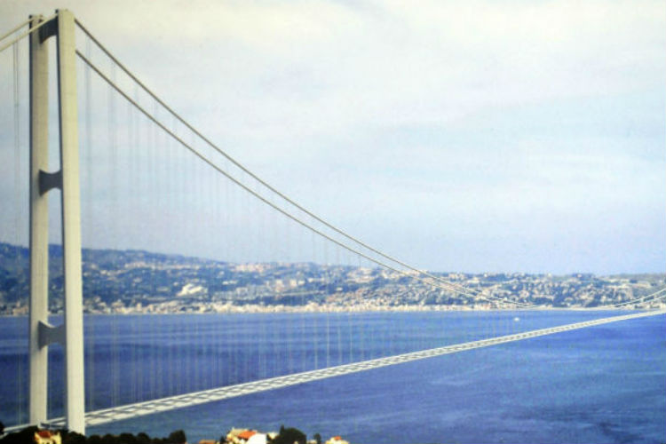 Ponte no. Ponte sì. Ponte sullo Stretto, no, no, no!