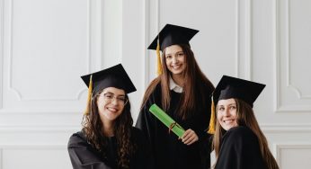 Lauree, con queste trovi lavoro ancor prima della Tesi | È tutto vero, ti iscrivi e sarai felice fino all’ultimo giorno