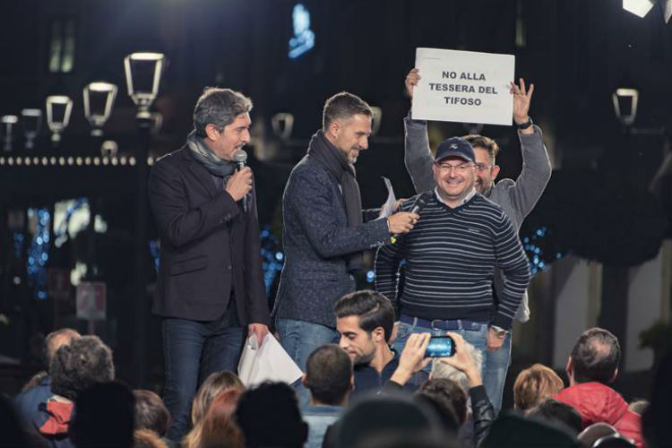 Sicilia Outlet Village Dittaino: il trio Medusa accende il natale