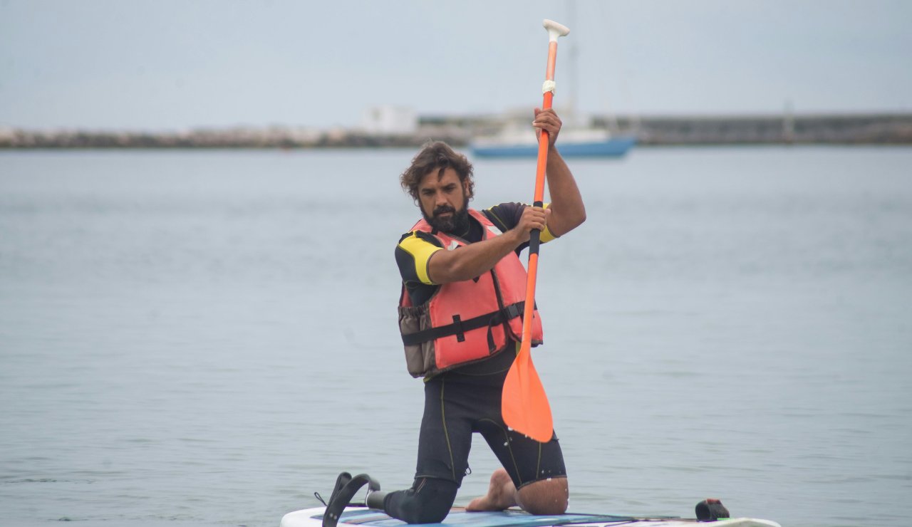 Uomo in mare - foto pexels - lagazzettaennese.it