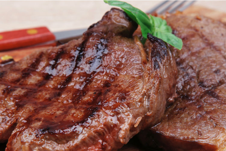 Dieta a base di carne rossa e latticini aumenta rischio mortalità