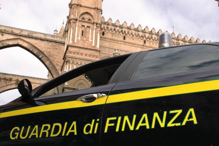 Concorsi: procedura di selezione per il reclutamento di 3 allievi finanzieri con riserva