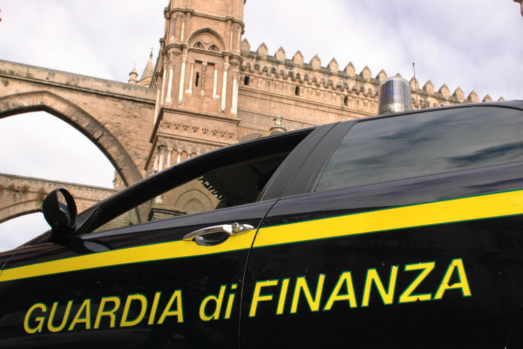 Sequestrati 140mila euro a Dirigente Regionale