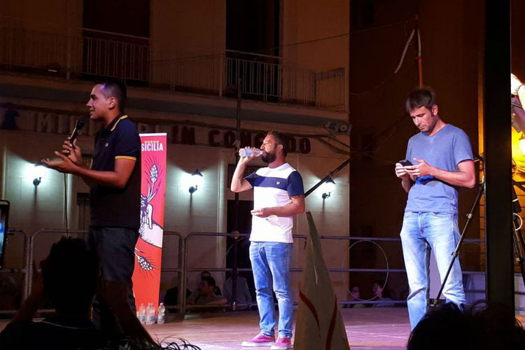 Pietraperzia: piazza gremita per l’incontro con Di Maio, Di Battista e Cancelleri