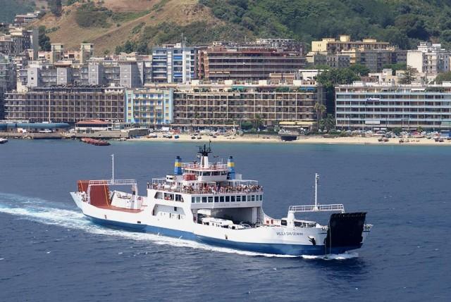 Coronavirus: trasporti nello Stretto, otto corse al giorno