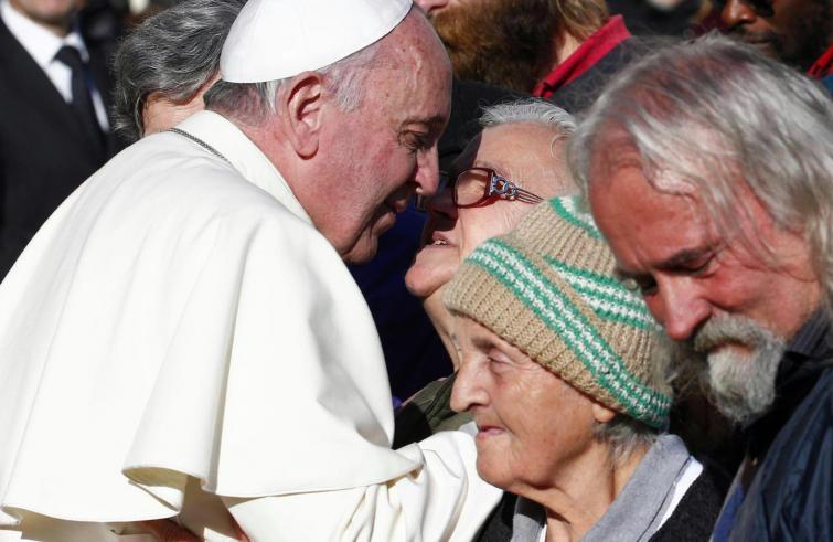 Otto marzo. Papa Francesco: “La Chiesa è donna”