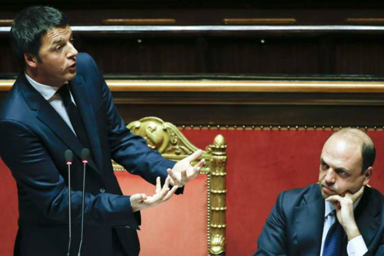 Renzi sbeffeggia Alfano e Centristi: “dopo anni da Ministro non arrivate al 5%”