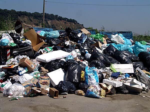 Sicilia: Arriva l’ecotassa sui rifiuti. Mazzata per i Comuni senza differenziata