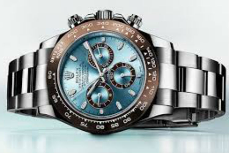 Sequestrati falsi Rolex venduti su FB, denunciato catanese