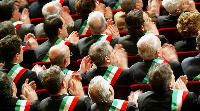 Sicilia: Comuni divieto perentorio per società partecipate dichiarate fallite