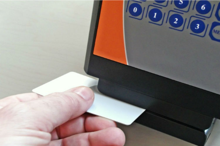 Si assentavano dal lavoro e andavano a fare la spesa: denunciati per truffa