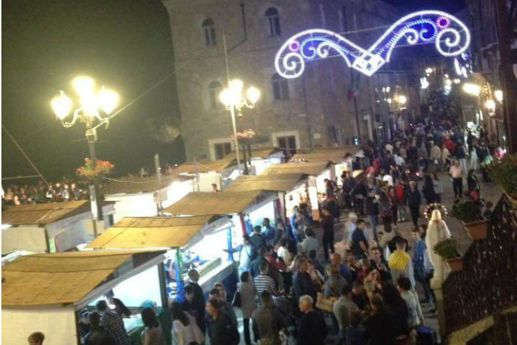 Troina: boom di presenze alla XXI Sagra della “Vastedda cu sammucu”
