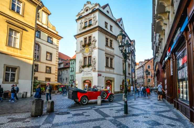 Città vecchia di Praga - foto web - lagazzettaennese.it