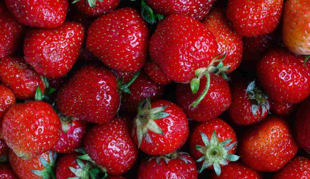 Fragole - foto pixnio - lagazzettaennese.it