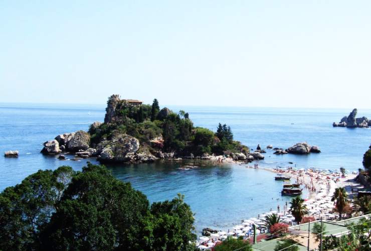 Isola Bella - Taormina - foto flickr - lagazzettaennese.it