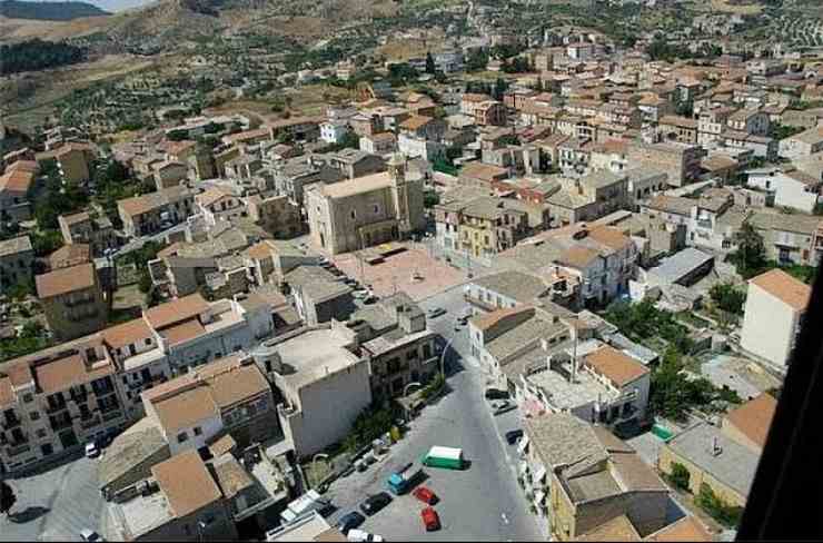 Milena in Sicilia - foto youtube @sicily tourist - lagazzettaennese.it
