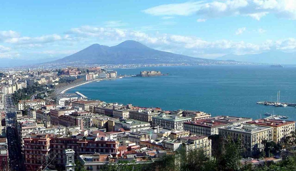 Napoli - foto web - lagazzettaennese.it