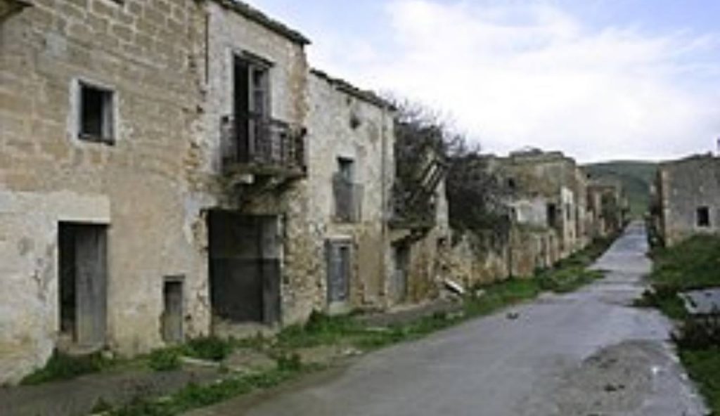 Ruderi - foto wikipedia - lagazzettaennese.it
