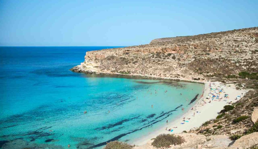 Spiaggia Sicilia - foto pexels - lagazzettaennese.it