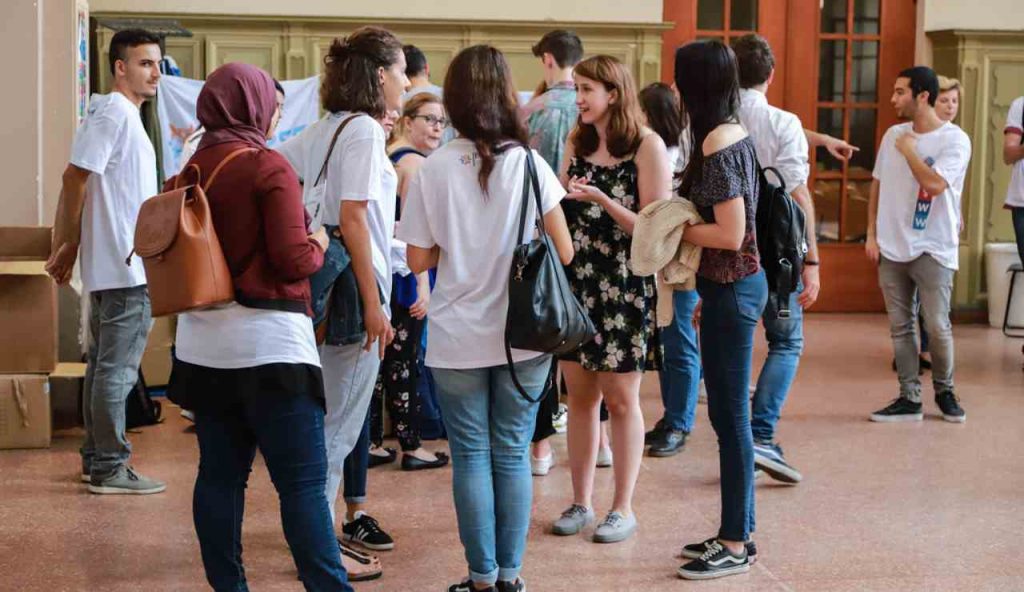 Studenti - foto flickr @MauriRphoto - lagazzettaennese.it