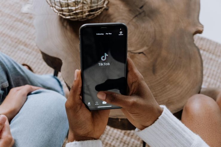 TikTok - foto pexels - lagazzettaennese.it