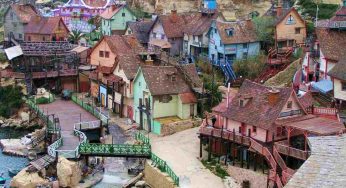 Vai in Sicilia e lì vicino scopri il VILLAGGIO di BRACCIO DI FERRO | Non è Disneyland ma molto meglio, perfetto per le famiglie