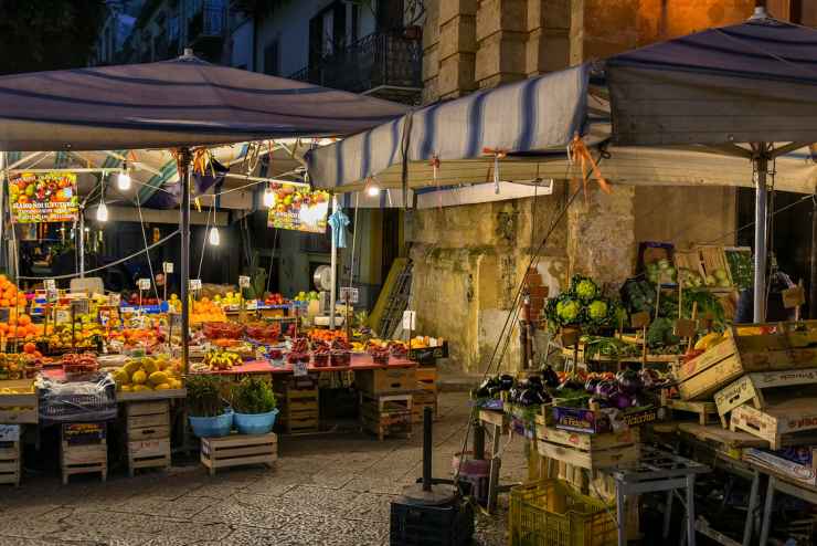 Mercato a Palermo - foto flickr - lagazzettaennese.it